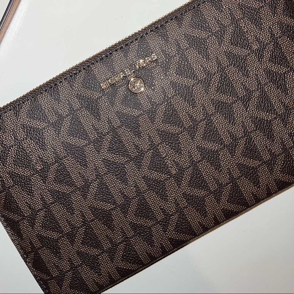 Michael Kors leather clutch wristlet